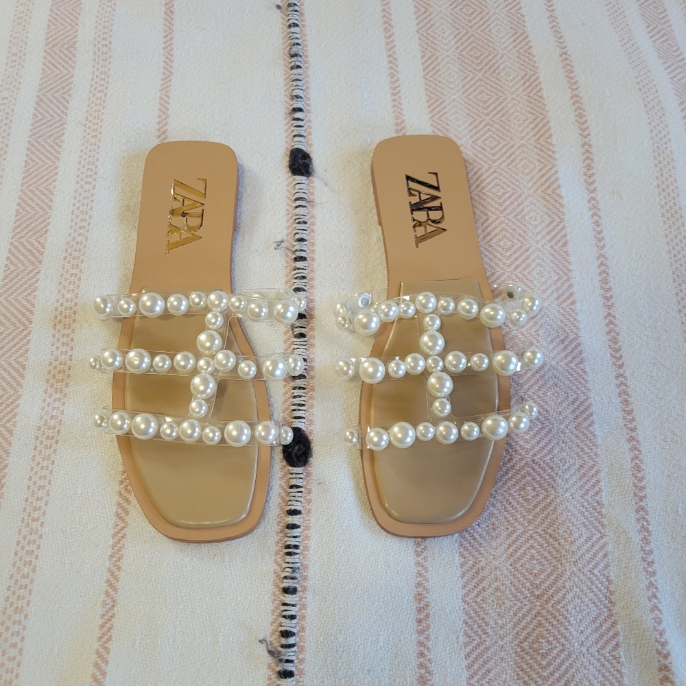 Nwot Zara women slide faux pearl sandals with vinyl straps size 38